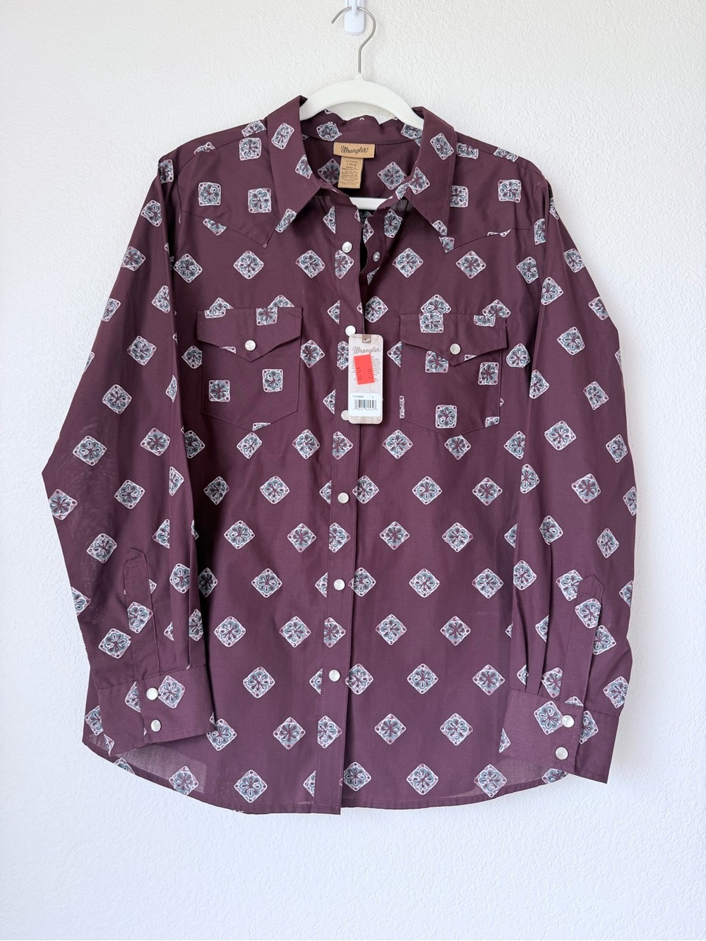 NWT Wrangler Burgundy Western Pearl Snap Shirt LG Geometric Print